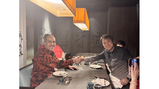 Sultan Darmaki (Red Dunes Games - Left), Takuma Endo (ACQUIRE CORP. Right)