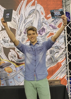 Peter Gross triumphiert beim ersten SEALED PACK PLAY YU-GI-OH! CHAMPIONSHIP SERIES!