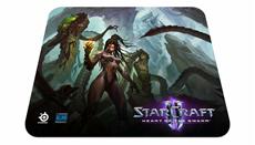 SteelSeries pr&auml;sentiertdas neue StarCraft II: Heart of the Swarm Kerrigan Edition Mousepad